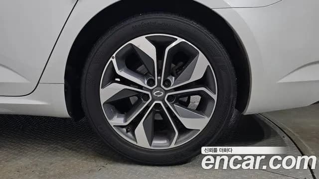 2020 Renault SM6 2.0 LPe RE Sold VIN KNMA4C2CMLP038090 – photo 30 2020 Renault SM6 2.0 LPe RE Sold VIN KNMA4C2CMLP038090 – photo 30