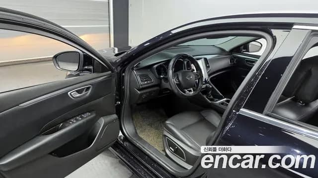 2020 Renault SM6 2.0 LPe SE Sold VIN KNMA4C2CMLP039107 – side profile 2020 Renault SM6 2.0 LPe SE Sold VIN KNMA4C2CMLP039107 – side profile
