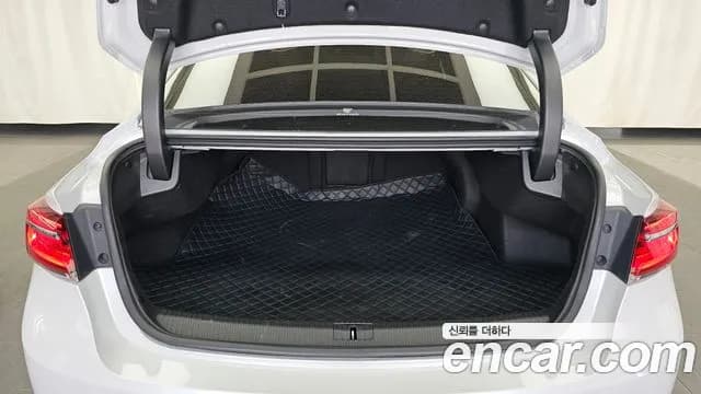 2021 Renault The New SM6 2.0 LPe RE Sold VIN KNMA4C2CMMP039858 – photo 20 2021 Renault The New SM6 2.0 LPe RE Sold VIN KNMA4C2CMMP039858 – photo 20