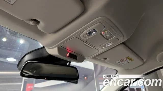 2022 Renault The New SM6 2.0 LPe LE Sold VIN KNMA4C2CMNP041733 – trunk area 2022 Renault The New SM6 2.0 LPe LE Sold VIN KNMA4C2CMNP041733 – trunk area