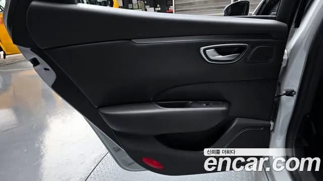 2022 Renault The New SM6 2.0 LPe LE Sold VIN KNMA4C2CMNP041733 – odometer reading 2022 Renault The New SM6 2.0 LPe LE Sold VIN KNMA4C2CMNP041733 – odometer reading