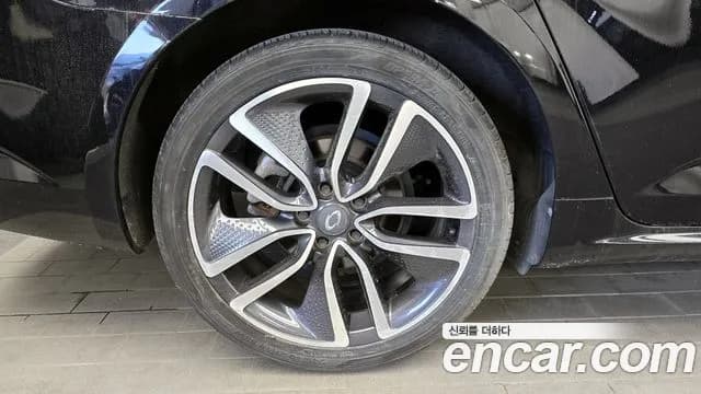 2017 Renault SM6 1.6 TCe RE Sold VIN KNMA4C2HMHP013490 – photo 14 2017 Renault SM6 1.6 TCe RE Sold VIN KNMA4C2HMHP013490 – photo 14