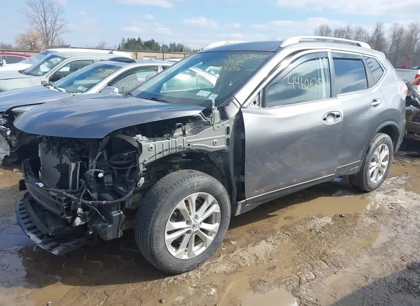 2016 NISSAN Rogue Used VIN KNMAT2MV2GP650754 – trunk area 2016 NISSAN Rogue Used VIN KNMAT2MV2GP650754 – trunk area