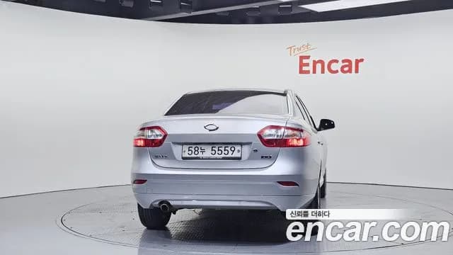 2017 Renault SM3 Neo SE Sold VIN KNMC4C2HMHP201620 – front exterior 2017 Renault SM3 Neo SE Sold VIN KNMC4C2HMHP201620 – front exterior
