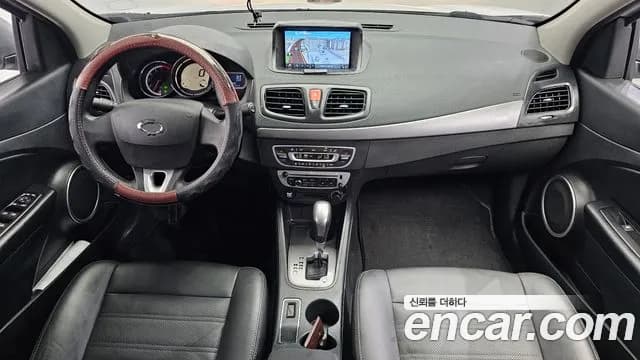 2018 Renault SM3 Neo LE Sold VIN KNMC4C2HMJP204253 – interior seats 2018 Renault SM3 Neo LE Sold VIN KNMC4C2HMJP204253 – interior seats