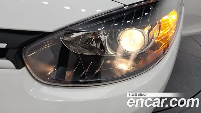 2018 Renault SM3 Neo SE Sold VIN KNMC4C2HMJP207511 – photo 30 2018 Renault SM3 Neo SE Sold VIN KNMC4C2HMJP207511 – photo 30