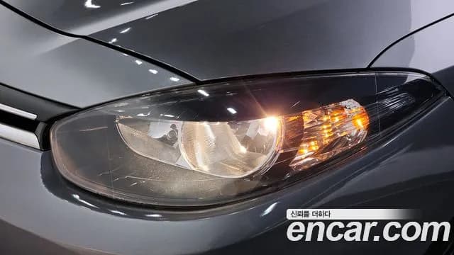 2018 Renault SM3 Neo PE Sold VIN KNMC4C2HMJP208329 – front exterior 2018 Renault SM3 Neo PE Sold VIN KNMC4C2HMJP208329 – front exterior