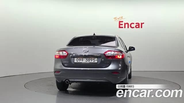 2019 Renault SM3 Neo SE Sold VIN KNMC4C2HMKP212471 – front exterior 2019 Renault SM3 Neo SE Sold VIN KNMC4C2HMKP212471 – front exterior