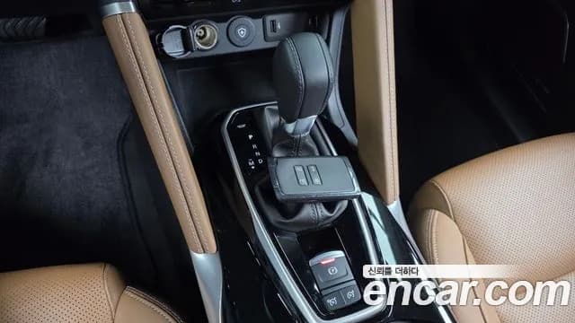 2025 Renault The New QM6 2.0 GDe RE 2WD Sold VIN KNME5C2B0SP102660 – exterior detail 2025 Renault The New QM6 2.0 GDe RE 2WD Sold VIN KNME5C2B0SP102660 – exterior detail