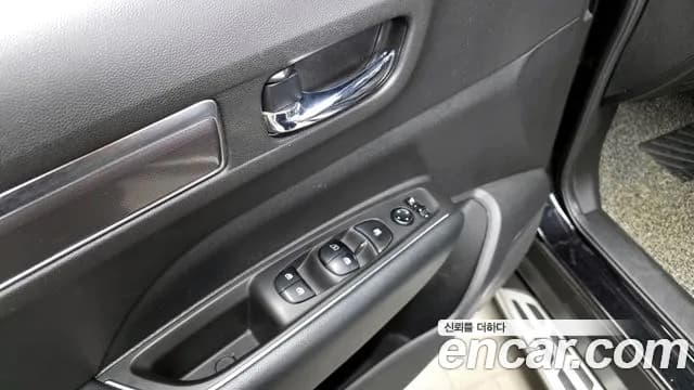 2019 Renault QM6 Gasoline 2WD RE Sold VIN KNME5C2B6KP013479 – trunk area 2019 Renault QM6 Gasoline 2WD RE Sold VIN KNME5C2B6KP013479 – trunk area