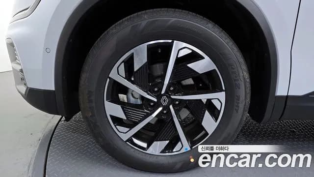 2026 Renault The New QM6 2.0 GDe RE 2WD Sold VIN KNME5C2B7TP104827 – rear exterior 2026 Renault The New QM6 2.0 GDe RE 2WD Sold VIN KNME5C2B7TP104827 – rear exterior