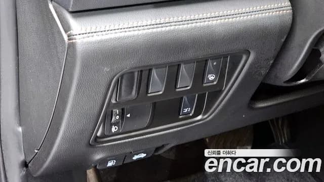 2024 Renault The New QM6 2.0 GDe PREMIERE 2WD Sold VIN KNME5C2B8RP100262 – exterior detail 2024 Renault The New QM6 2.0 GDe PREMIERE 2WD Sold VIN KNME5C2B8RP100262 – exterior detail