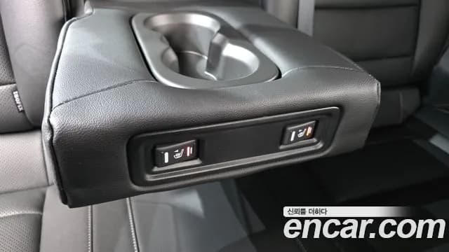 2026 Renault The New QM6 2.0 LPe RE 2WD Sold VIN KNME5C2C1TP109742 – interior seats 2026 Renault The New QM6 2.0 LPe RE 2WD Sold VIN KNME5C2C1TP109742 – interior seats