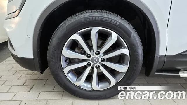 2020 Renault The New QM6 2.0 LPe RE 2WD Sold VIN KNME5C2C2LP003669 – trunk area 2020 Renault The New QM6 2.0 LPe RE 2WD Sold VIN KNME5C2C2LP003669 – trunk area
