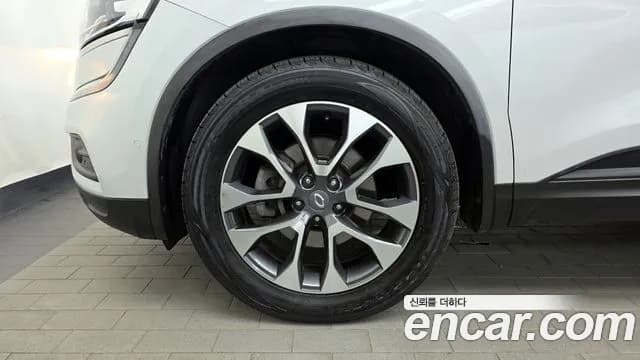2019 Renault QM6 Diesel 2WD RE Sold VIN KNME5C2M3KP044500 – trunk area 2019 Renault QM6 Diesel 2WD RE Sold VIN KNME5C2M3KP044500 – trunk area