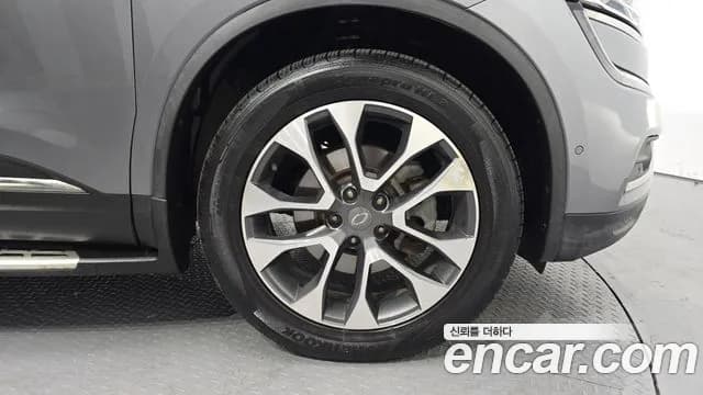 2017 Renault QM6 Diesel 2WD RE Signature Sold VIN KNME5C2M5HP017002 – exterior detail 2017 Renault QM6 Diesel 2WD RE Signature Sold VIN KNME5C2M5HP017002 – exterior detail