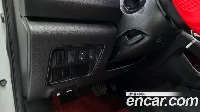 2017 Renault QM6 Diesel 2WD RE Signature Sold VIN KNME5C2MXHP016251 – trunk area 2017 Renault QM6 Diesel 2WD RE Signature Sold VIN KNME5C2MXHP016251 – trunk area