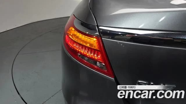 2019 Renault SM7 Nova LPLI 2.0 LPe Sold VIN KNMG4C2CMKP018962 – exterior detail 2019 Renault SM7 Nova LPLI 2.0 LPe Sold VIN KNMG4C2CMKP018962 – exterior detail