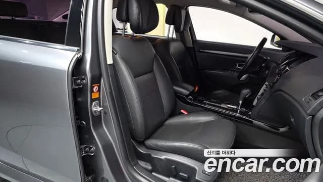2019 Renault SM7 Nova LPLI 2.0 LPe Sold VIN KNMG4C2CMKP018962 – photo 14 2019 Renault SM7 Nova LPLI 2.0 LPe Sold VIN KNMG4C2CMKP018962 – photo 14