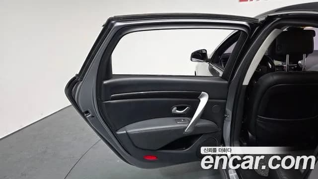 2019 Renault SM7 Nova LPLI 2.0 LPe Sold VIN KNMG4C2CMKP018962 – photo 18 2019 Renault SM7 Nova LPLI 2.0 LPe Sold VIN KNMG4C2CMKP018962 – photo 18