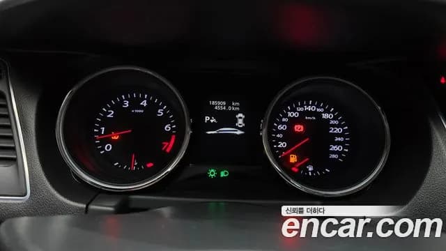 2017 Renault SM7 Nova 2.5 V6 Sold VIN KNMG4D2EMHP024938 – exterior detail 2017 Renault SM7 Nova 2.5 V6 Sold VIN KNMG4D2EMHP024938 – exterior detail