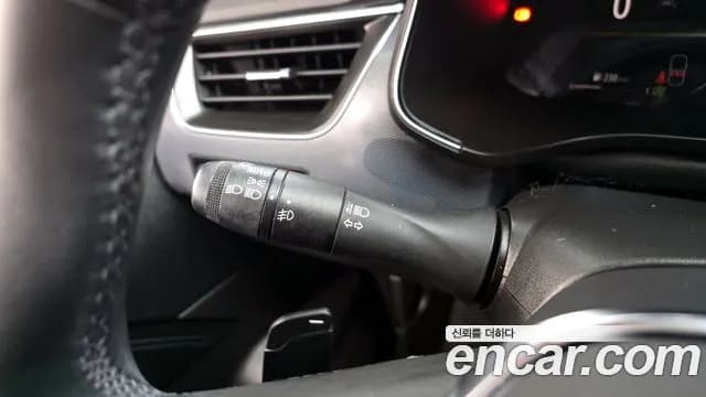 2020 Renault XM3 1.3 TCe RE Signature Sold VIN KNMK5B2RMLP019860 – exterior detail 2020 Renault XM3 1.3 TCe RE Signature Sold VIN KNMK5B2RMLP019860 – exterior detail