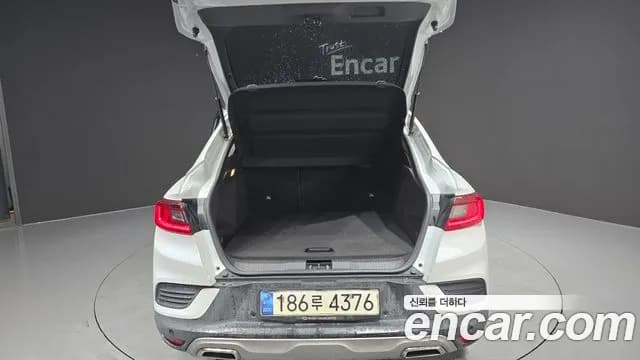 2020 Renault XM3 1.3 TCe RE Signature Sold VIN KNMK5B2RMLP023650 – trunk area 2020 Renault XM3 1.3 TCe RE Signature Sold VIN KNMK5B2RMLP023650 – trunk area