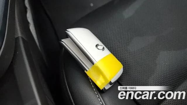 2020 Renault XM3 1.3 TCe RE Signature Sold VIN KNMK5B2RMLP024241 – trunk area 2020 Renault XM3 1.3 TCe RE Signature Sold VIN KNMK5B2RMLP024241 – trunk area