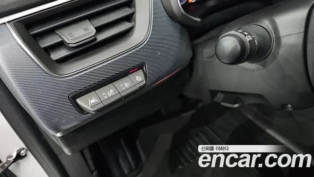 2021 Renault XM3 1.3 TCe RE Signature Sold VIN KNMK5B2RMMP027168 – trunk area 2021 Renault XM3 1.3 TCe RE Signature Sold VIN KNMK5B2RMMP027168 – trunk area