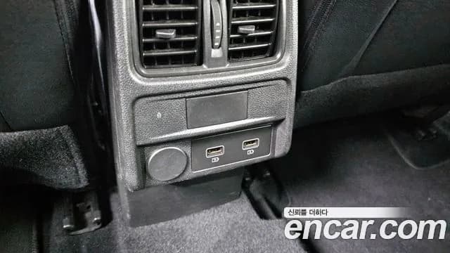 2020 Renault XM3 1.6 GTe LE Plus Sold VIN KNMK5C2HMLP004814 – trunk area 2020 Renault XM3 1.6 GTe LE Plus Sold VIN KNMK5C2HMLP004814 – trunk area
