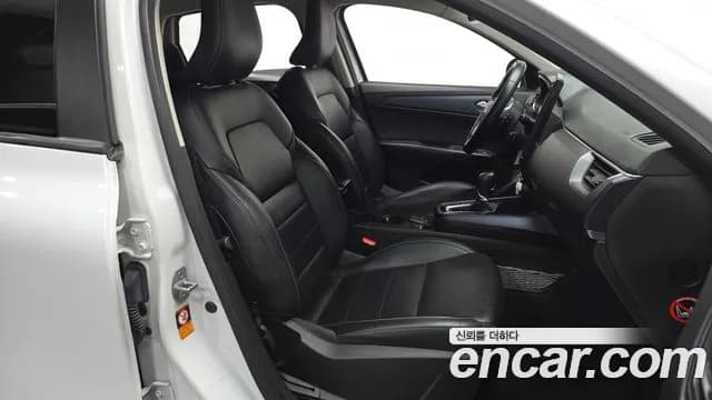 2020 Renault XM3 1.6 GTe LE Plus Sold VIN KNMK5C2HMLP008072 – exterior detail 2020 Renault XM3 1.6 GTe LE Plus Sold VIN KNMK5C2HMLP008072 – exterior detail