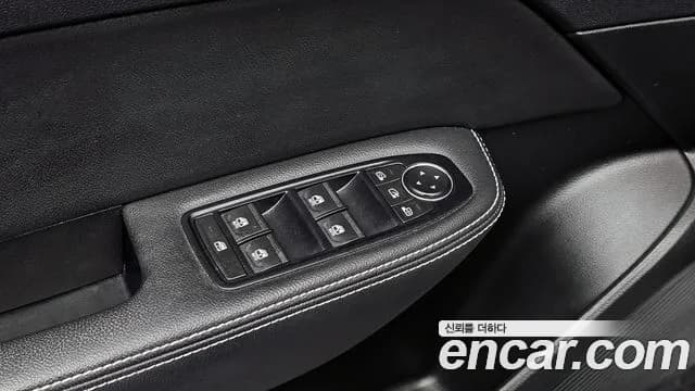 2022 Renault XM3 1.6 GTe RE Sold VIN KNMK5C2HMNP014483 – trunk area 2022 Renault XM3 1.6 GTe RE Sold VIN KNMK5C2HMNP014483 – trunk area