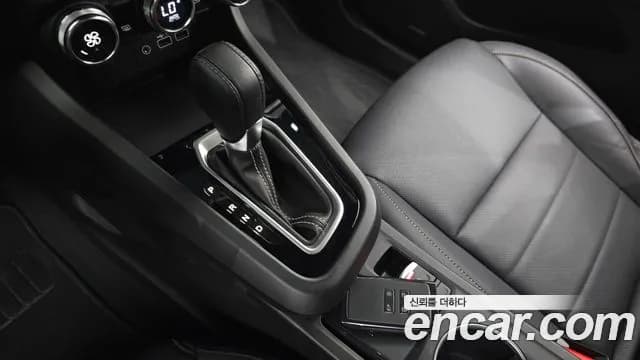 2025 Renault Arkana 1.6 GTe Iconic Sold VIN KNMK5C2HMSP047387 – trunk area 2025 Renault Arkana 1.6 GTe Iconic Sold VIN KNMK5C2HMSP047387 – trunk area