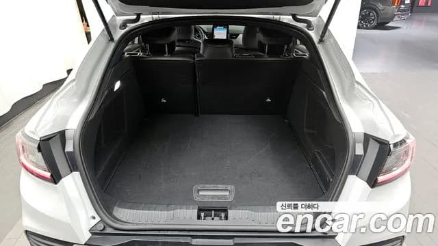 2025 Renault Arkana 1.6 E-TECH Iconic Sold VIN KNMK5C2TMSP048473 – rear exterior 2025 Renault Arkana 1.6 E-TECH Iconic Sold VIN KNMK5C2TMSP048473 – rear exterior