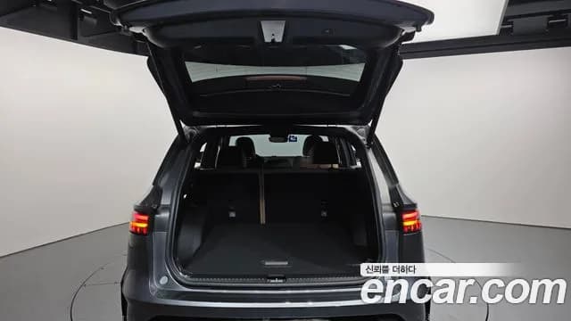 2025 Renault Grand Koleos 1.5 E-TECH Iconic 2WD Sold VIN KNMP5B2U7SP017111 – trunk area 2025 Renault Grand Koleos 1.5 E-TECH Iconic 2WD Sold VIN KNMP5B2U7SP017111 – trunk area