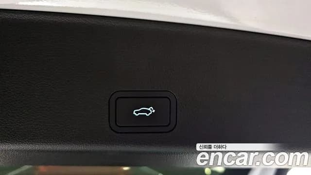 2025 Renault Grand Koleos 1.5 E-TECH Esprit Alphine 2WD Sold VIN KNMP5B2U9SP002772 – rear exterior 2025 Renault Grand Koleos 1.5 E-TECH Esprit Alphine 2WD Sold VIN KNMP5B2U9SP002772 – rear exterior