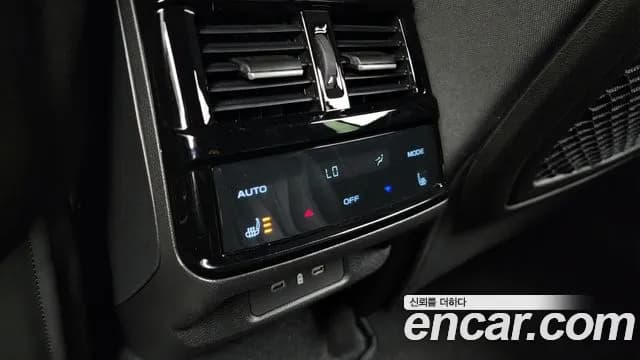 2025 Renault Grand Koleos 1.5 E-TECH Esprit Alphine 2WD Sold VIN KNMP5B2U9SP042317 – exterior detail 2025 Renault Grand Koleos 1.5 E-TECH Esprit Alphine 2WD Sold VIN KNMP5B2U9SP042317 – exterior detail