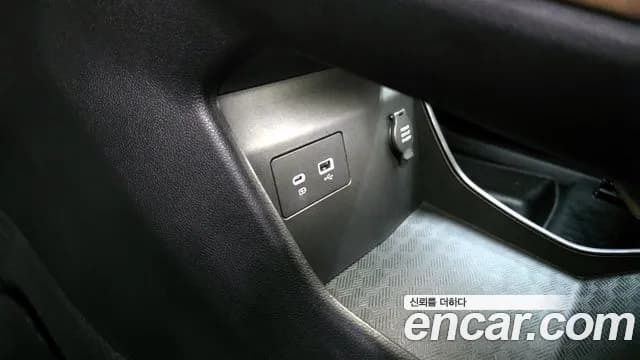 2025 Renault Grand Koleos 2.0 Iconic 2WD Sold VIN KNMP5C2BXSP004177 – exterior detail 2025 Renault Grand Koleos 2.0 Iconic 2WD Sold VIN KNMP5C2BXSP004177 – exterior detail