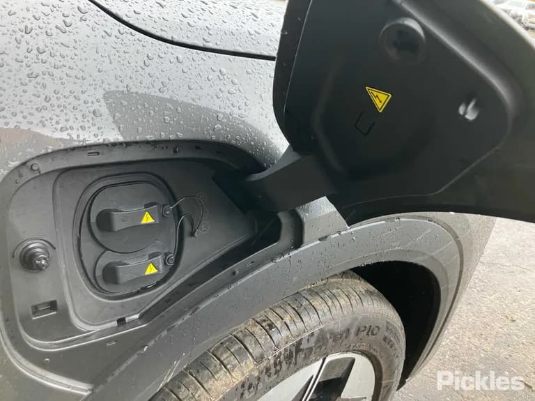 2025 GEELY EX5 Used VIN L6TE21SB1SY013107 – exterior detail 2025 GEELY EX5 Used VIN L6TE21SB1SY013107 – exterior detail