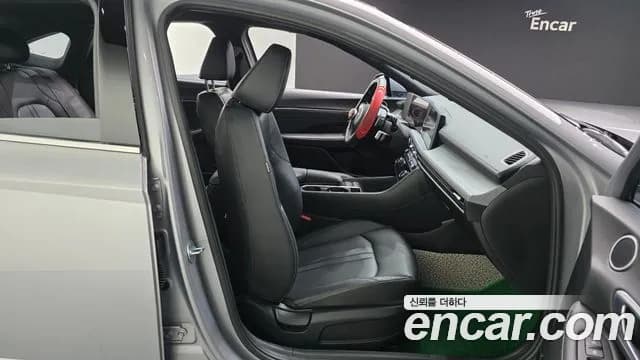 2025 Hyundai Sonata The Edge (DN8) 2.0 LPG(Taxi) Sold VIN LBEDNALEBSY050299 – rear exterior 2025 Hyundai Sonata The Edge (DN8) 2.0 LPG(Taxi) Sold VIN LBEDNALEBSY050299 – rear exterior