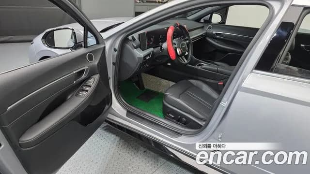 2025 Hyundai Sonata The Edge (DN8) 2.0 LPG(Taxi) Sold VIN LBEDNALEBSY050299 – exterior detail 2025 Hyundai Sonata The Edge (DN8) 2.0 LPG(Taxi) Sold VIN LBEDNALEBSY050299 – exterior detail