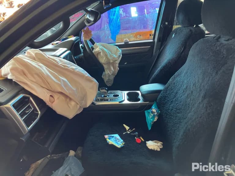 2024 JAC T9 Used VIN LJ11PABE3RC015579 – trunk area 2024 JAC T9 Used VIN LJ11PABE3RC015579 – trunk area