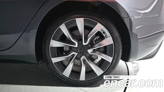 2024 Tesla Model 3 Long Range AWD Sold VIN LRW3E7EK0RC190800 – photo 17 2024 Tesla Model 3 Long Range AWD Sold VIN LRW3E7EK0RC190800 – photo 17