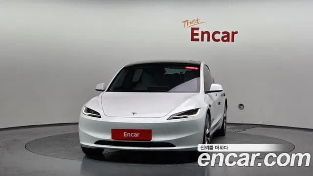 2024 Tesla Model 3 Long Range AWD Sold VIN LRW3E7EK3RC176812 – interior seats 2024 Tesla Model 3 Long Range AWD Sold VIN LRW3E7EK3RC176812 – interior seats