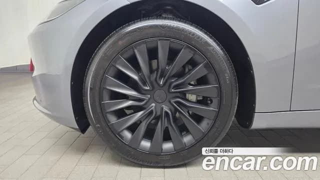 2025 Tesla Model 3 Long Range AWD Sold VIN LRW3E7EK7SC485060 – front exterior 2025 Tesla Model 3 Long Range AWD Sold VIN LRW3E7EK7SC485060 – front exterior