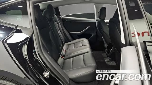 2024 Tesla Model 3 Long Range AWD Sold VIN LRW3E7EKXRC190979 – interior seats 2024 Tesla Model 3 Long Range AWD Sold VIN LRW3E7EKXRC190979 – interior seats