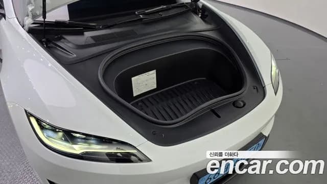 2025 Tesla Model 3 Performance AWD Sold VIN LRW3E7ET2SC507216 – exterior detail 2025 Tesla Model 3 Performance AWD Sold VIN LRW3E7ET2SC507216 – exterior detail