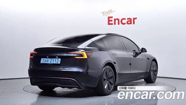 2025 Tesla Model 3 RWD Sold VIN LRW3E7FS2SC672138 – side profile 2025 Tesla Model 3 RWD Sold VIN LRW3E7FS2SC672138 – side profile