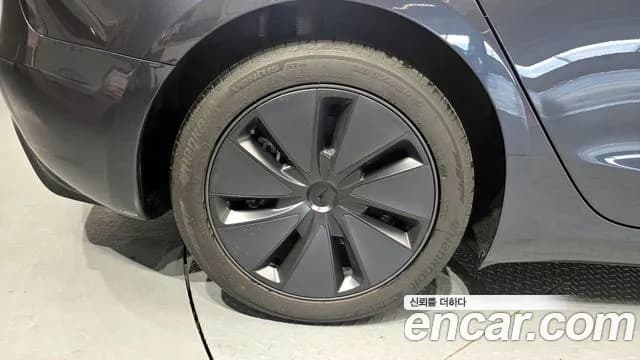 2025 Tesla Model 3 RWD Sold VIN LRW3E7FS3SC665070 – photo 14 2025 Tesla Model 3 RWD Sold VIN LRW3E7FS3SC665070 – photo 14
