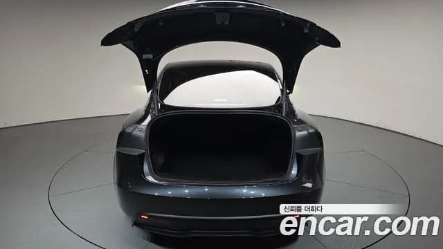 2025 Tesla Model 3 RWD Sold VIN LRW3E7FS7SC606152 – photo 11 2025 Tesla Model 3 RWD Sold VIN LRW3E7FS7SC606152 – photo 11